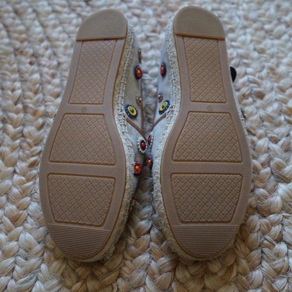 Tory Burch
Marguerite Floral Canvas Espadrille Fla - Picture 6 of 8